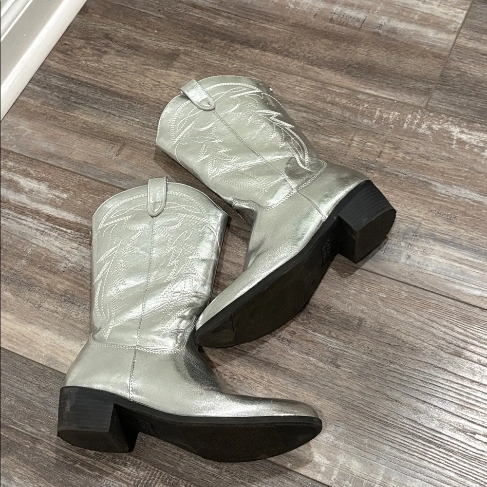 Madden Nyc silver cowgirl